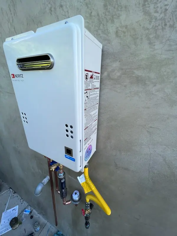 Tankless water heater installation for Brookfield West homes